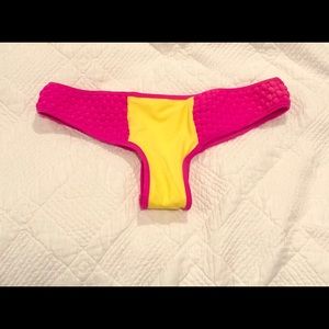 LEE + LANI bikini bottoms